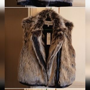 NWT, Cupcakes & Cashmere Faux Fur Teddy‎ Jacket - Black and Gray. Sz.L
